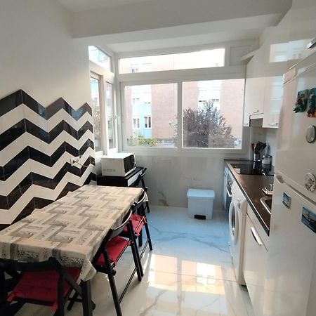 Apartamento Luminoso Y Nuevo En Madrid Rio Exterior photo